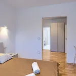Nimi Вилла *