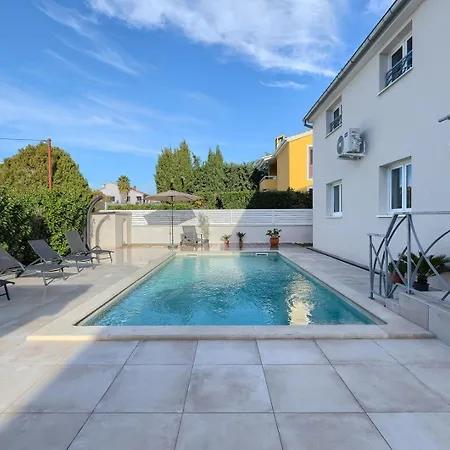 Villa Nimi *